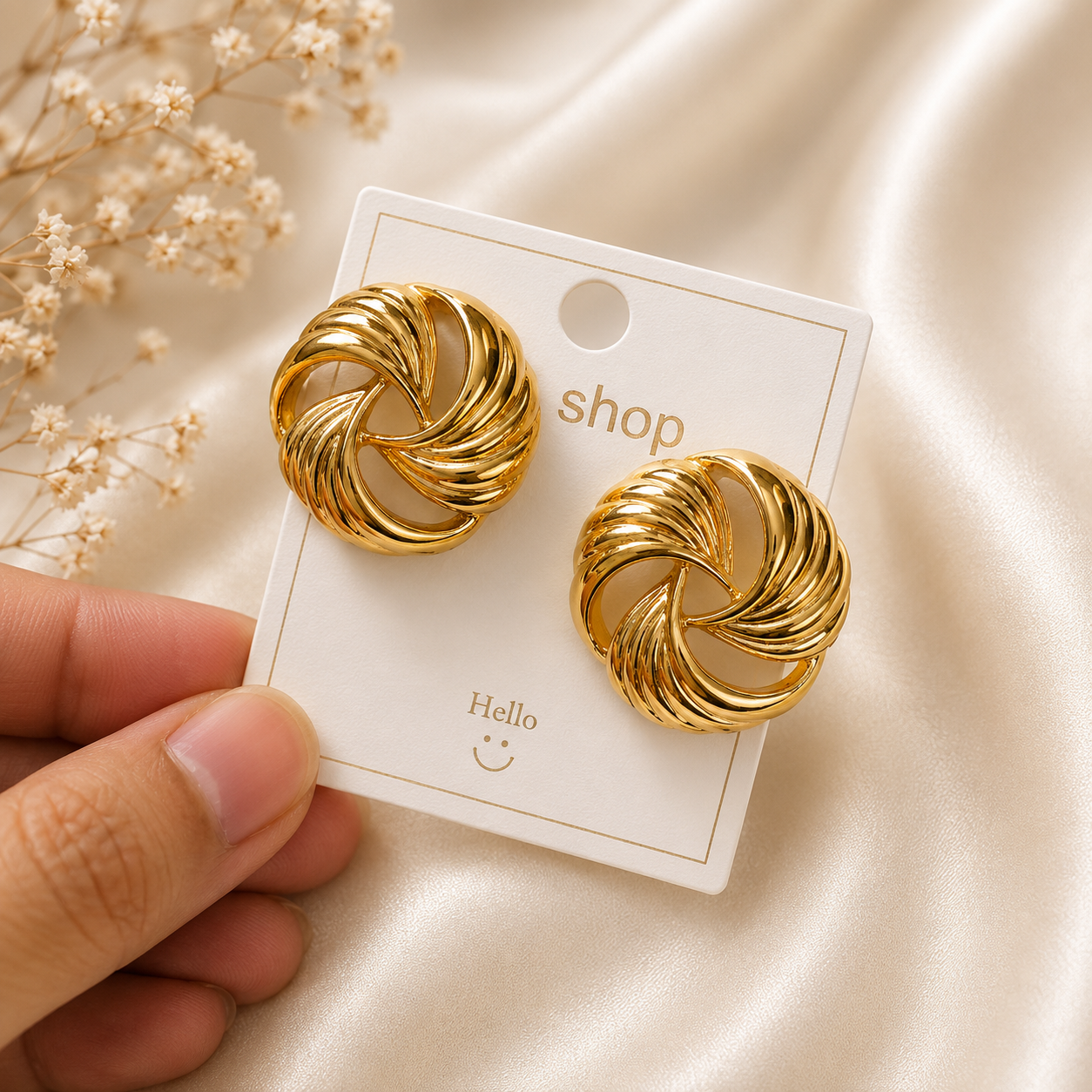 Vintage Knot Statement Earrings in Gold – Accessories from Handpicked
