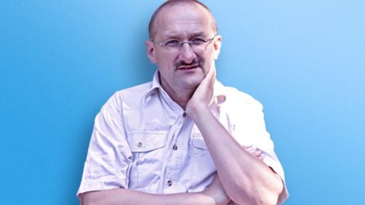 Do hlubin mezi tóny