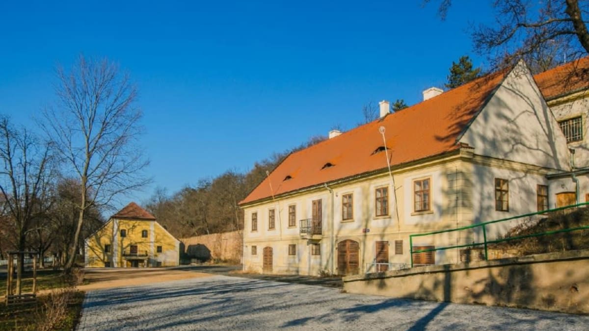 Tajemná Libeň a park u Libeňského zámku