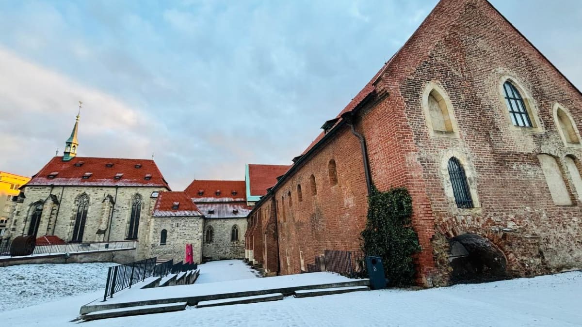 Anežský klášter a Haštalská čtvrť