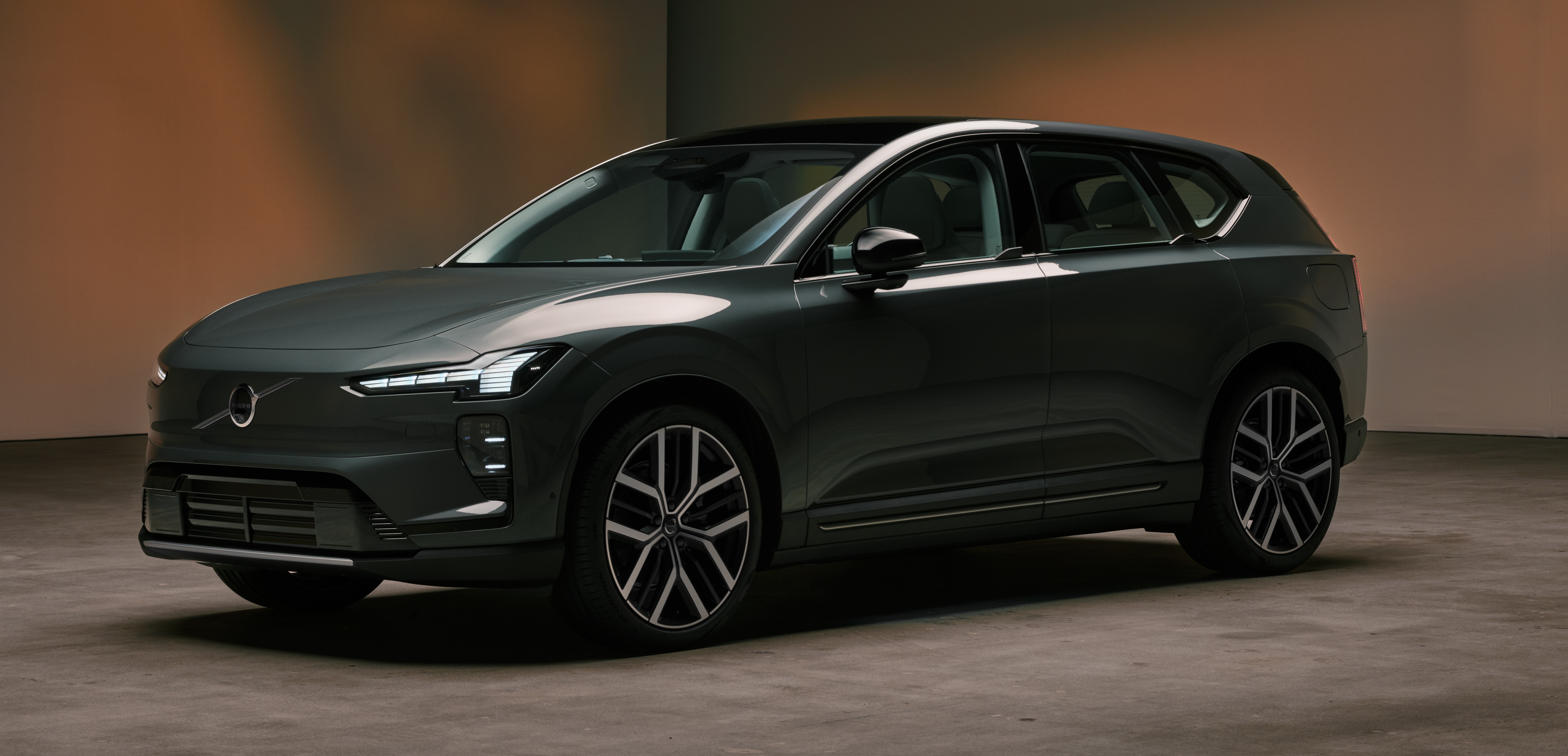 Volvo EX60