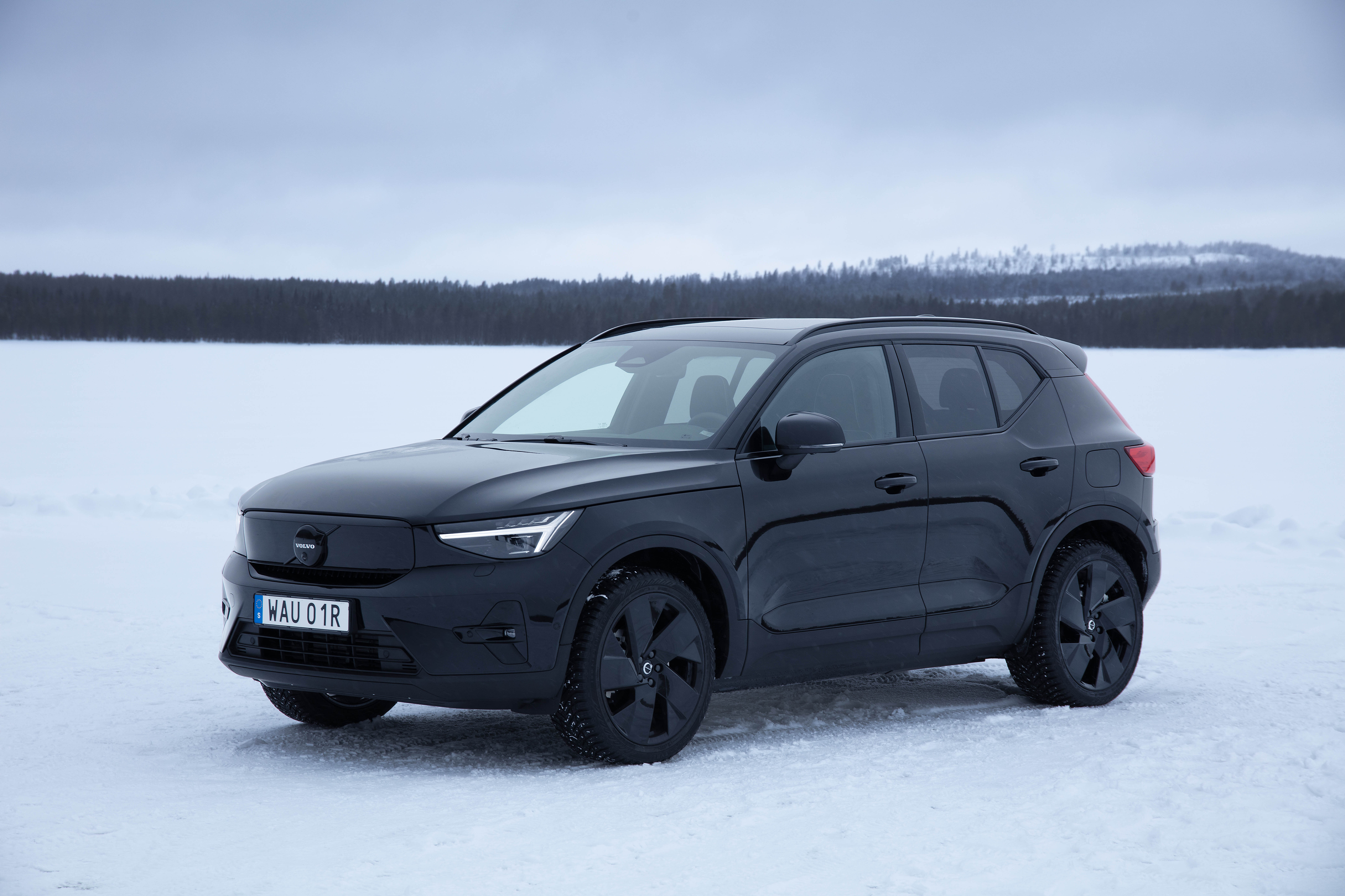 Volvo EX40