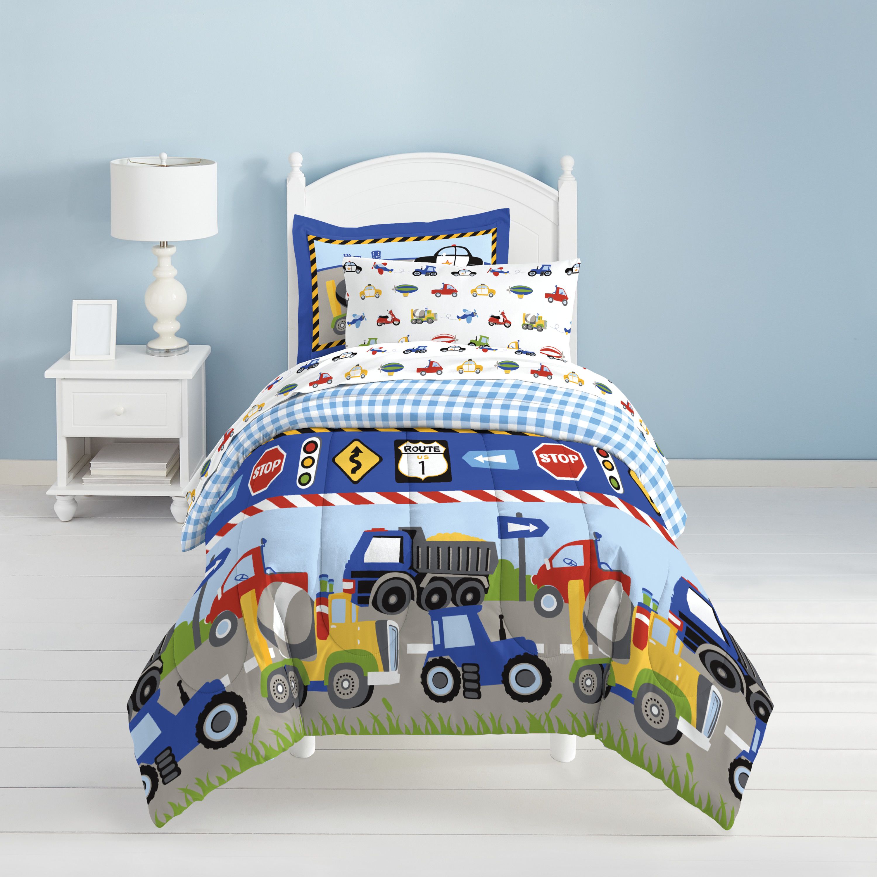 Dream Factory Transportation 180 Thread Count Vehicle Sports Cars & Trucks, With Comforter Shams Fla