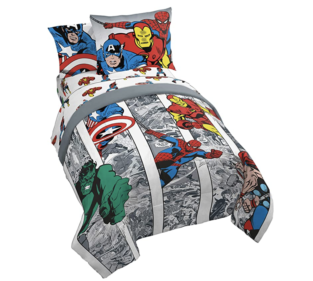 Amazon.com: Marvel Avengers Comic Cool 5 Piece Twin Bed Set - Includes Comforter & Sheet Set - Beddi