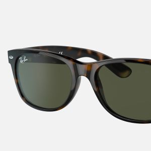 Ray-Ban New Wayfarer Classic RB2132 Black - Nylon - Green Lenses - 0RB2132901L55 | Ray-Ban® USA