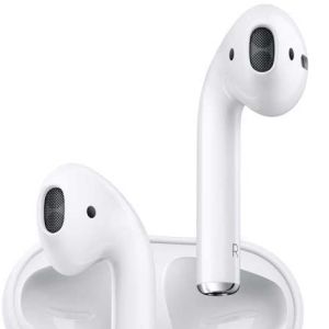 Amazon.com: Apple AirPods with Charging Case (Previous Model)