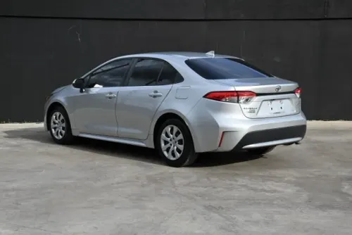 Toyota Corolla sedán - Foto 1
