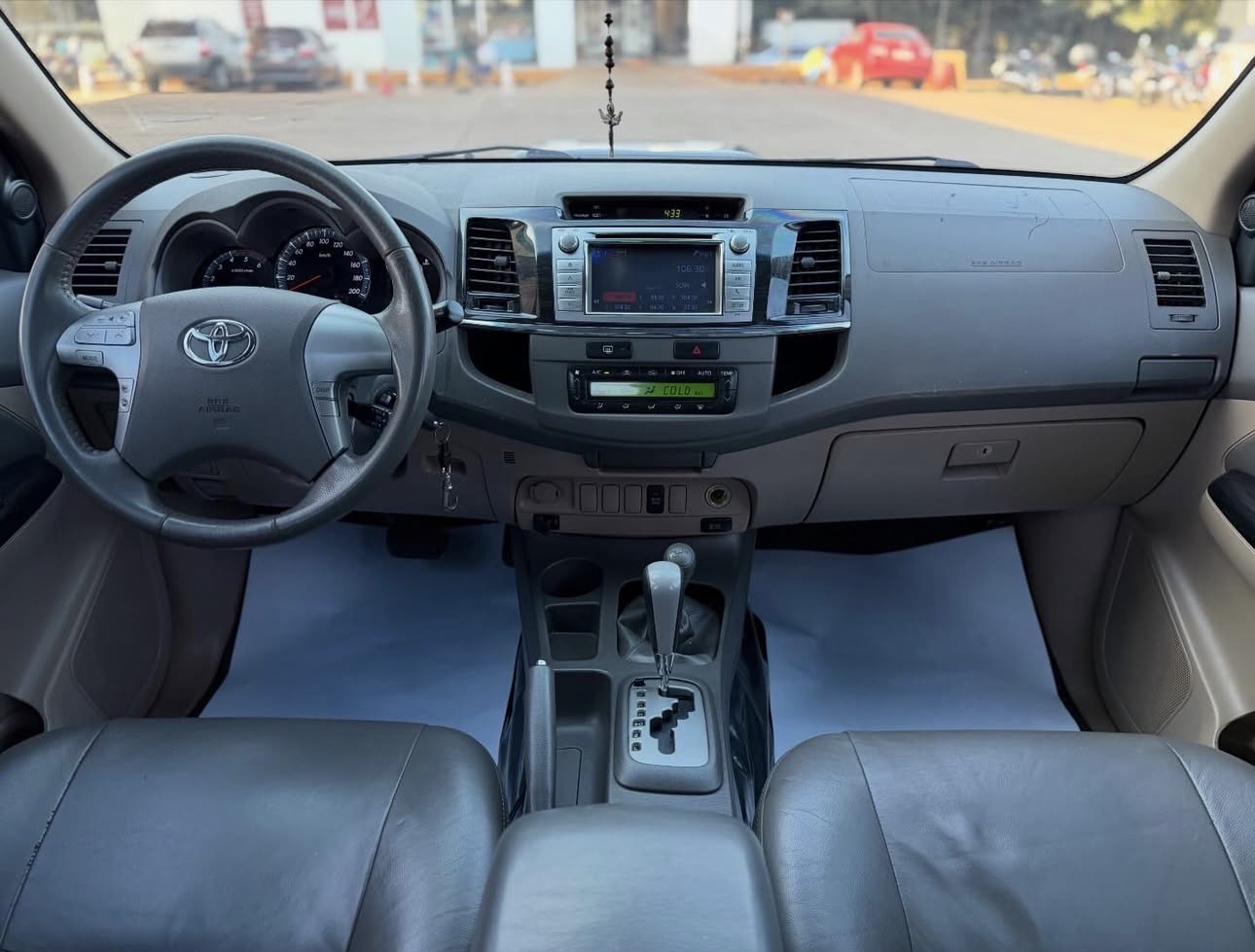 TOYOTA FORTUNER SRV - Foto 7