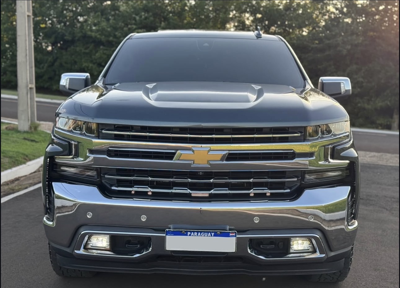 Chevrolet  Silverado LTZ - Foto 2