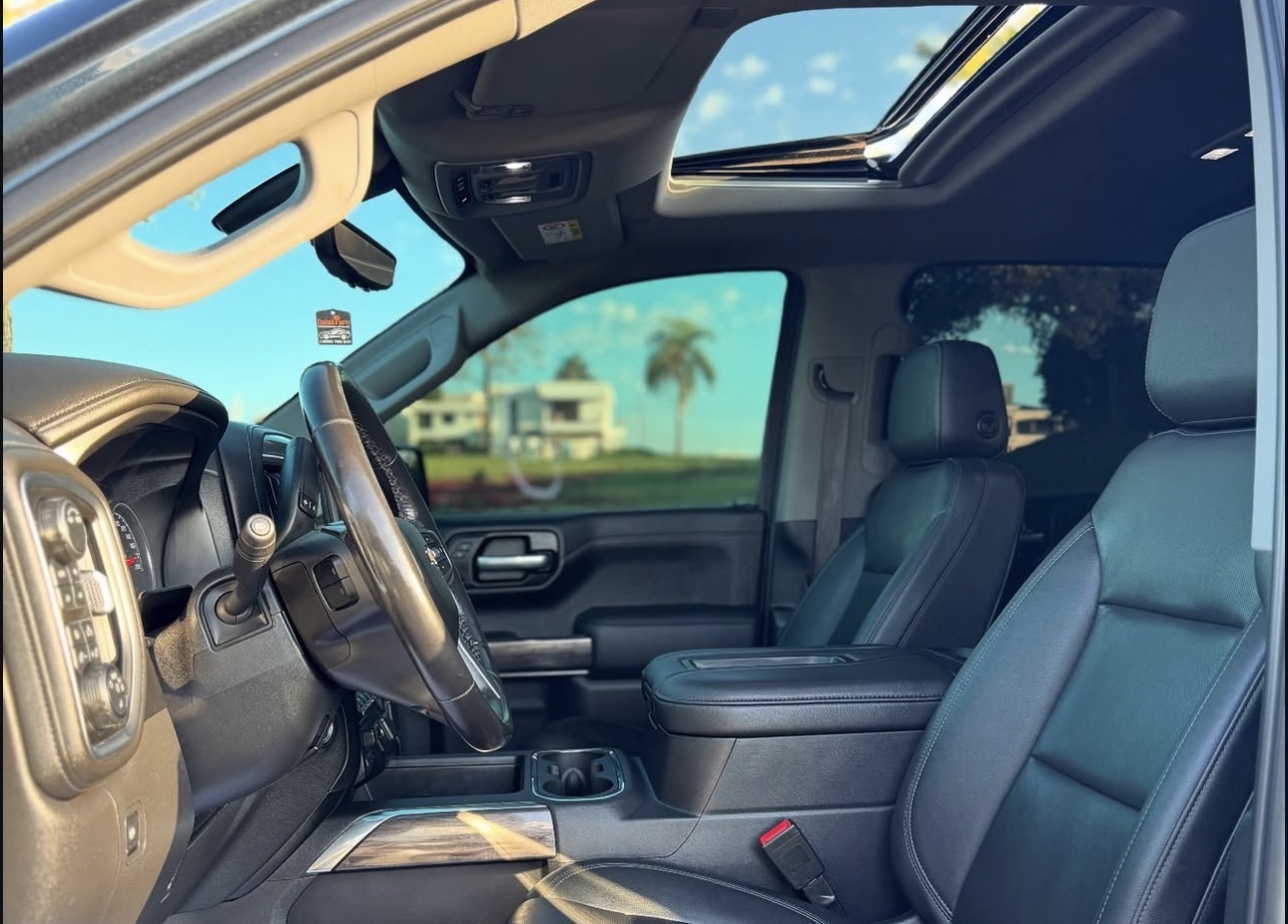 Chevrolet  Silverado LTZ - Foto 7