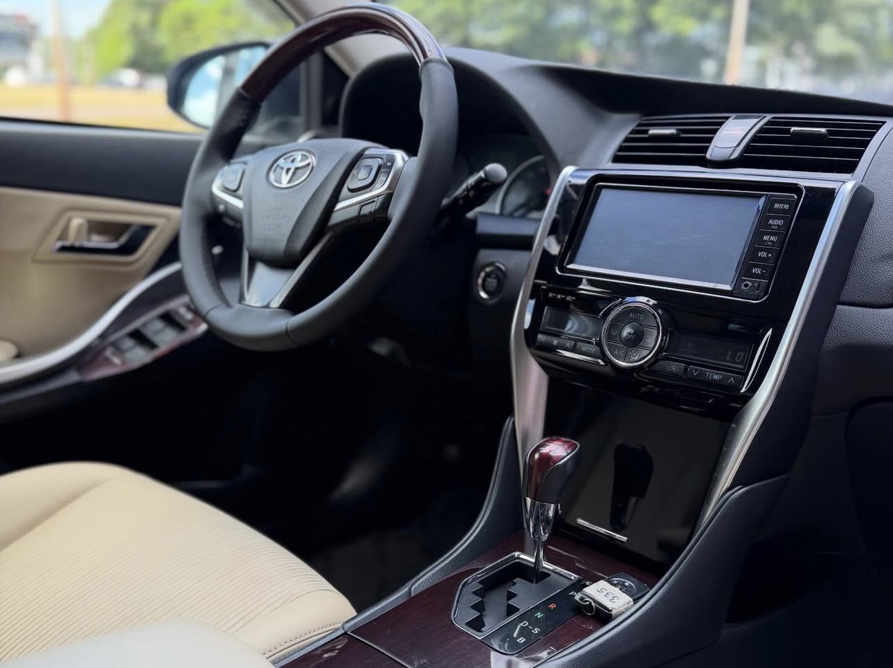 Toyota  Allion - Foto 7