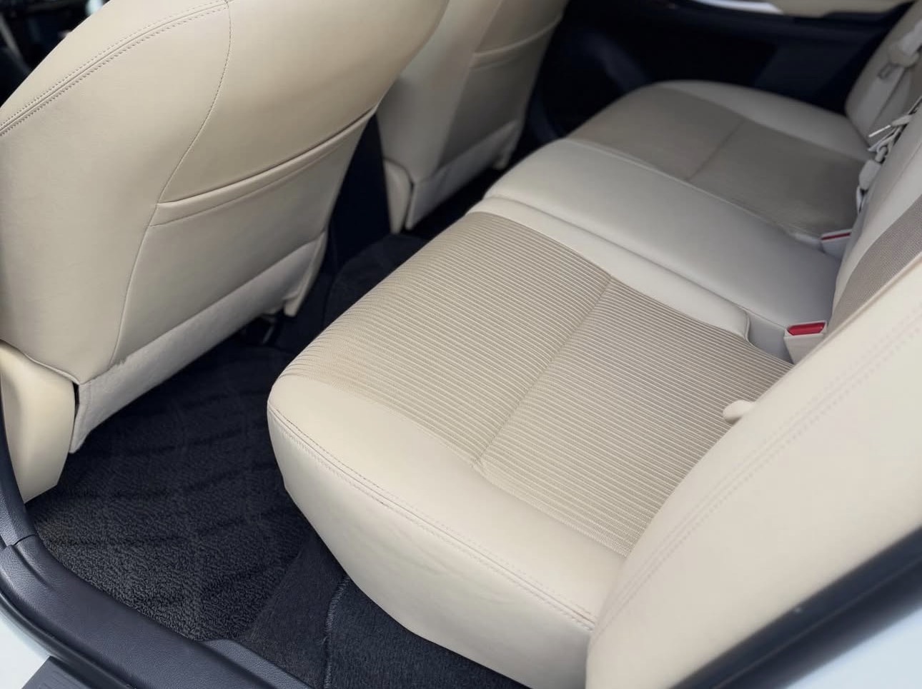 Toyota  Allion - Foto 9