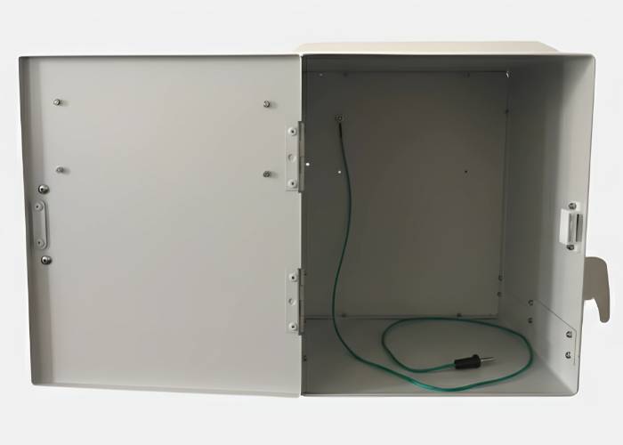 Faraday Cage for Electrochemical Measurements