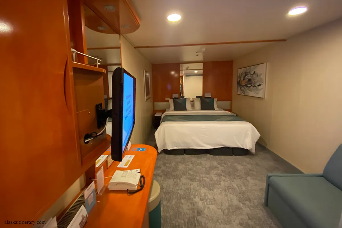 PREMIUM SUITE