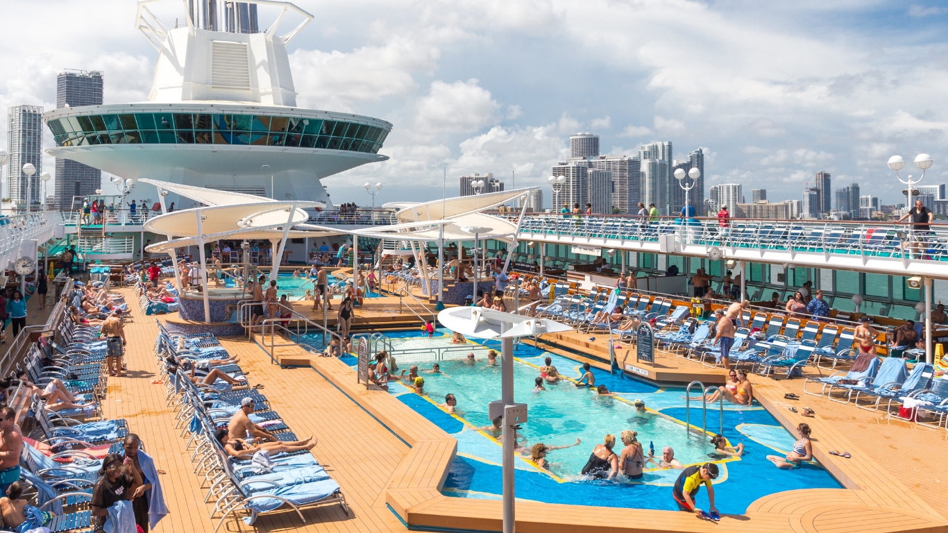 Cruise Pool Party