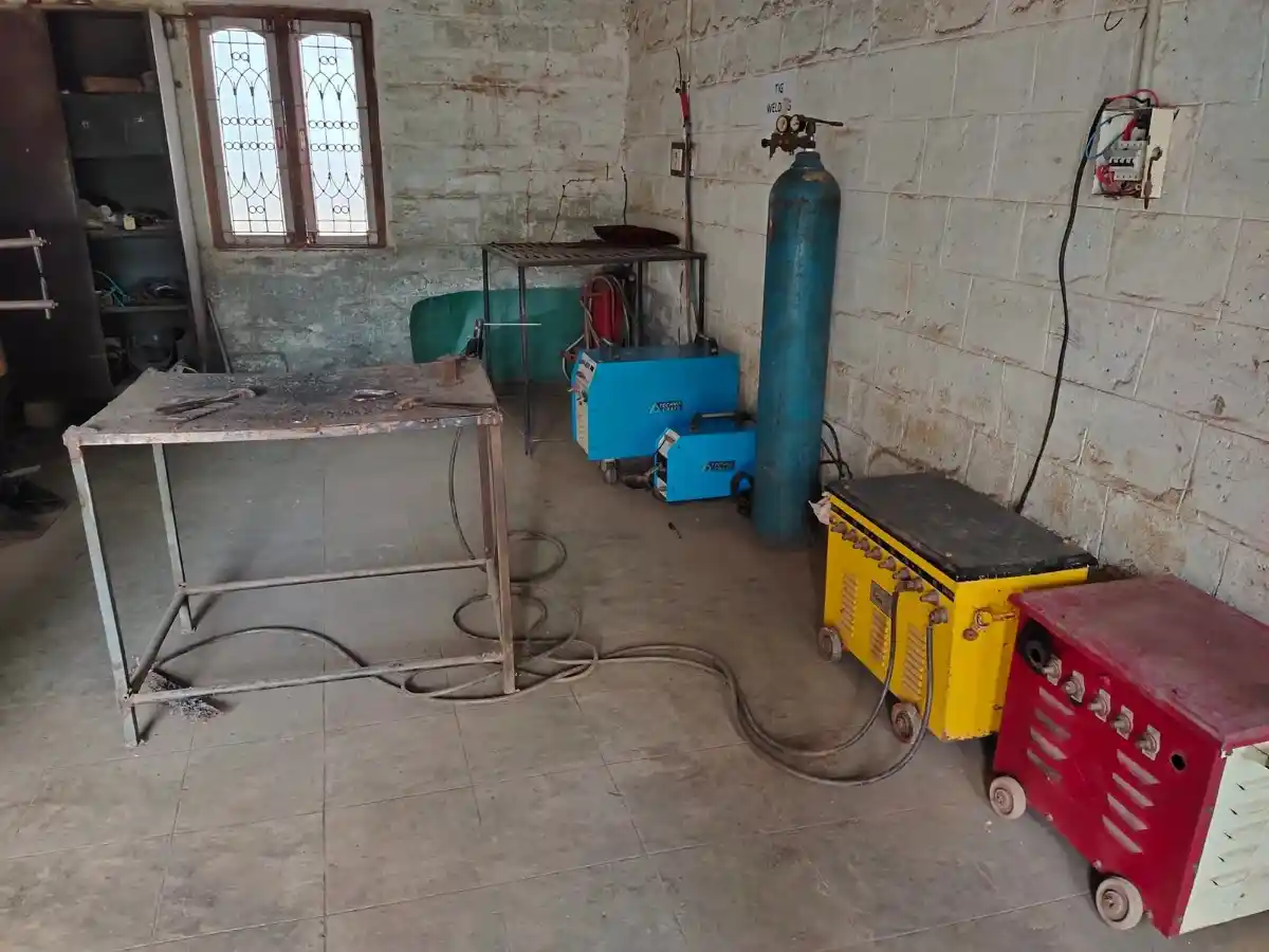 Work Shop Lab 1 Photo 1