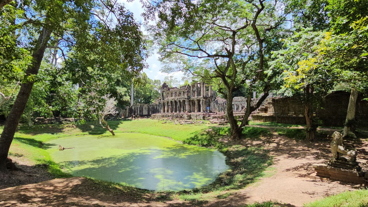 Angkor Grand Tour