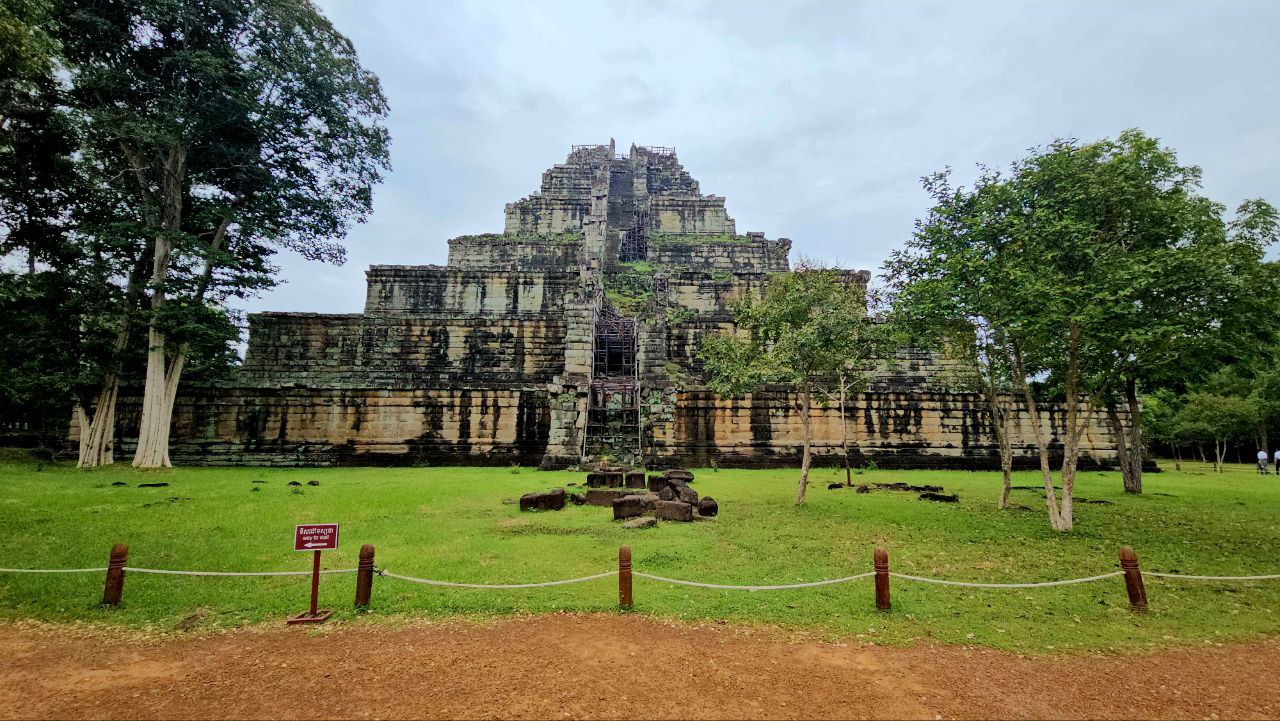 Koh Ker temples