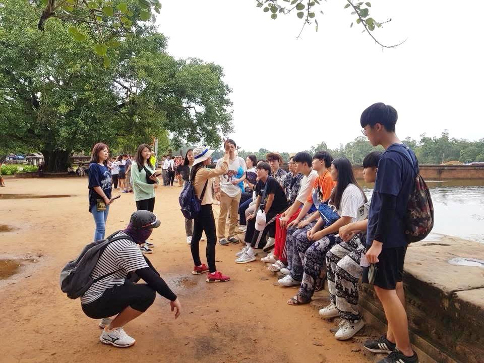Angkor Wat temple tour