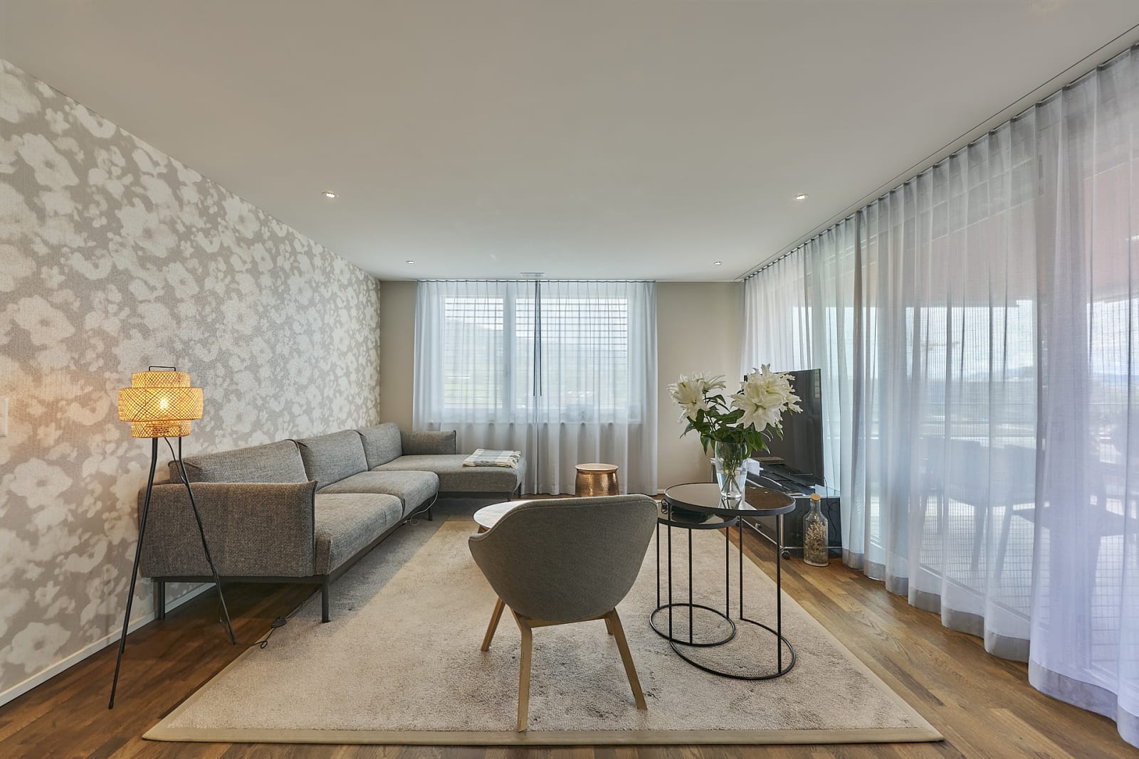 Contemporary 4.5 Room Apartment