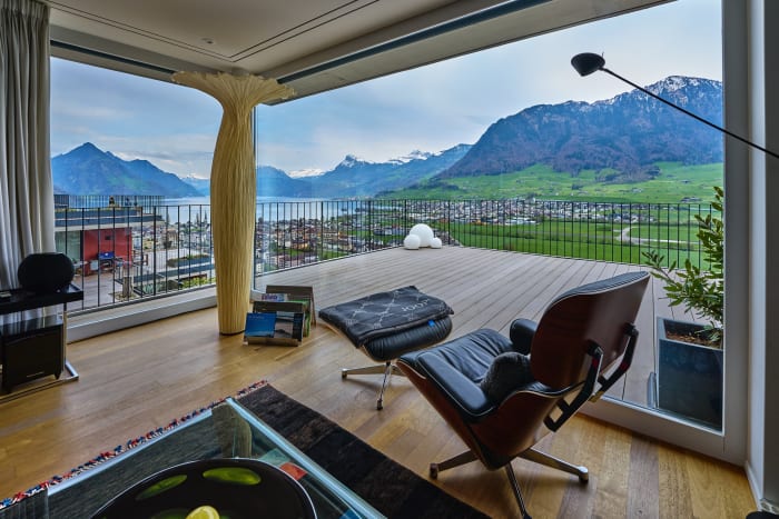 Schicke 5,5 Zimmer Terassenwohnung