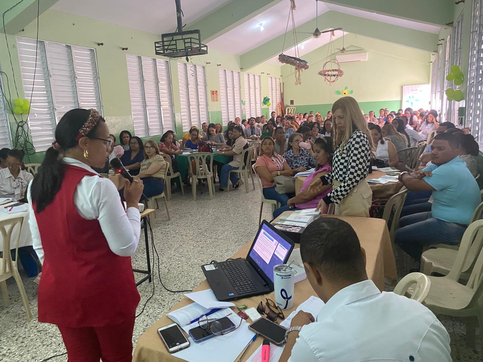 Preparación de Psicolgos y Orientadores del Ministerio de Educación, como Facilitadores sobre Prevención del uso de Tabaco, Alcohol y Otras drogas y las Enfermedades Inducidas bio-psicosocial,para que