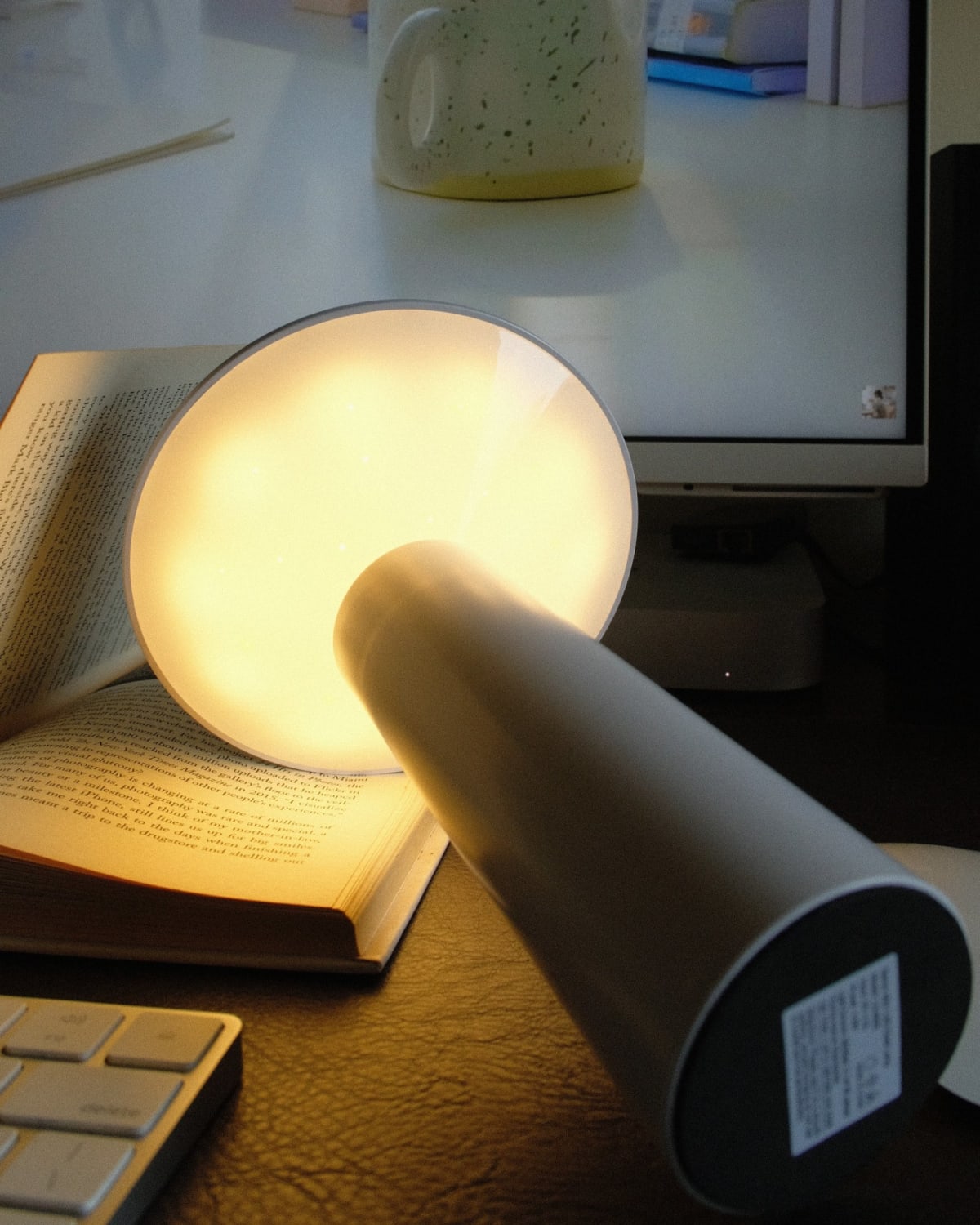 'Little i' table lamp — រូបថតទី 6 នៃ 8