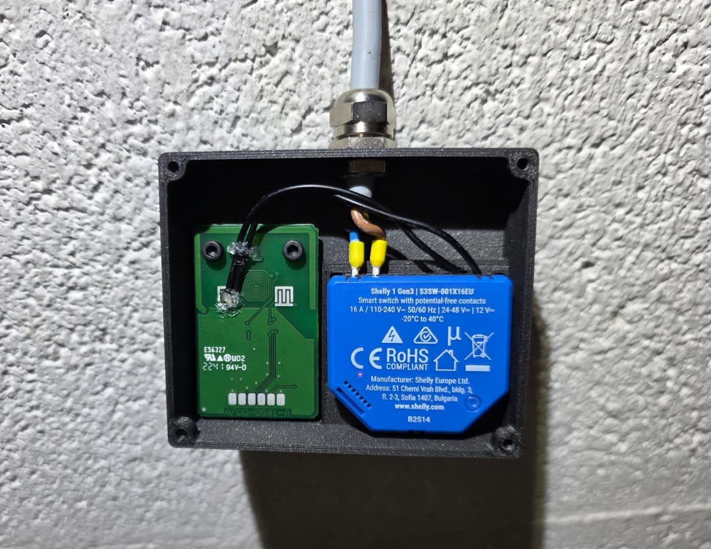 Boîtier étanche sur mesure pour automatisation de garage - Koncept3D