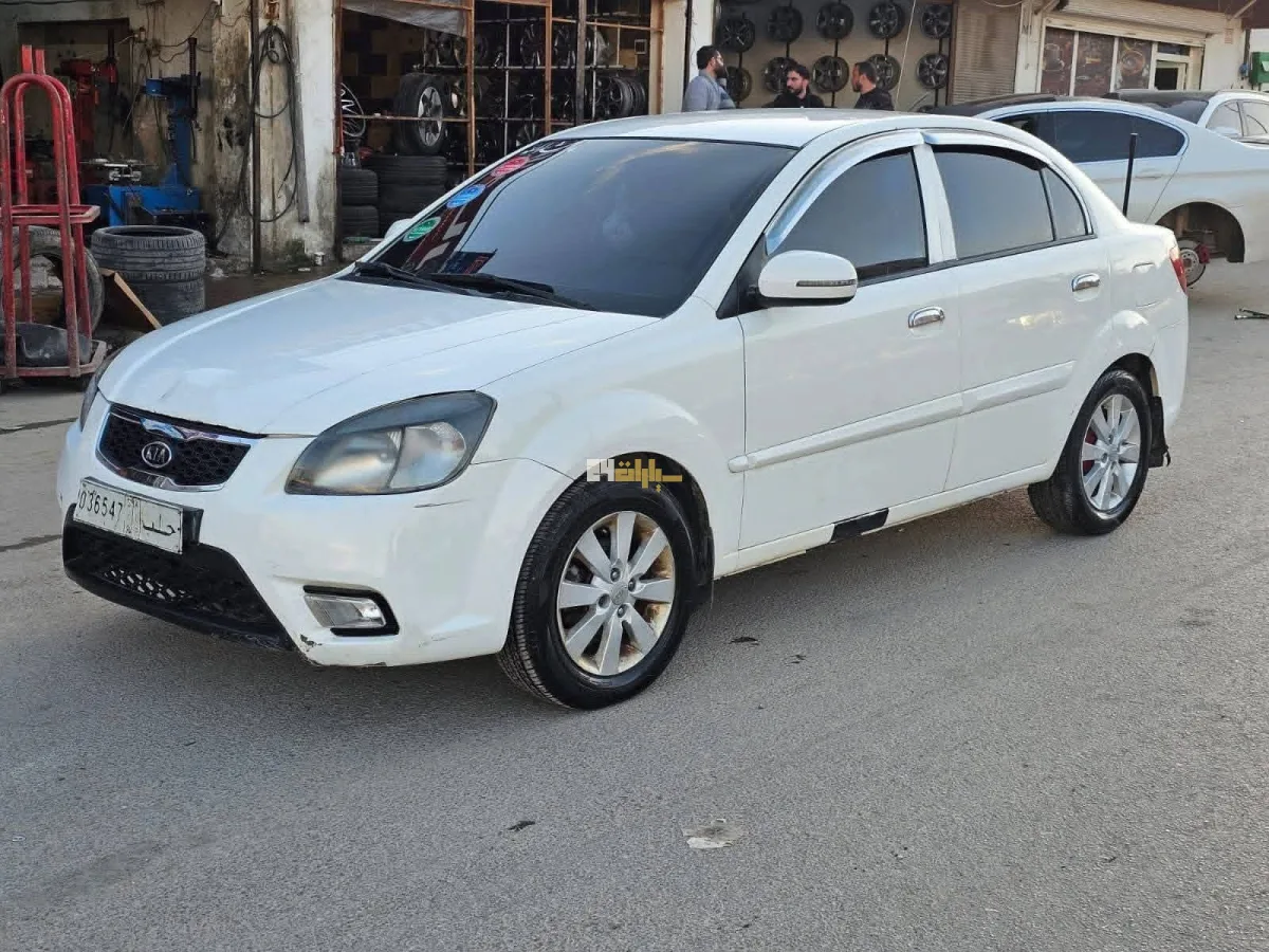 كيا ريو 2010