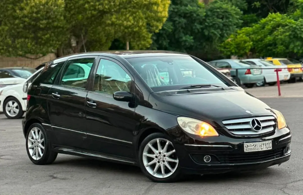 مرسيدس بنز الفئة B 2007 - صورة 1