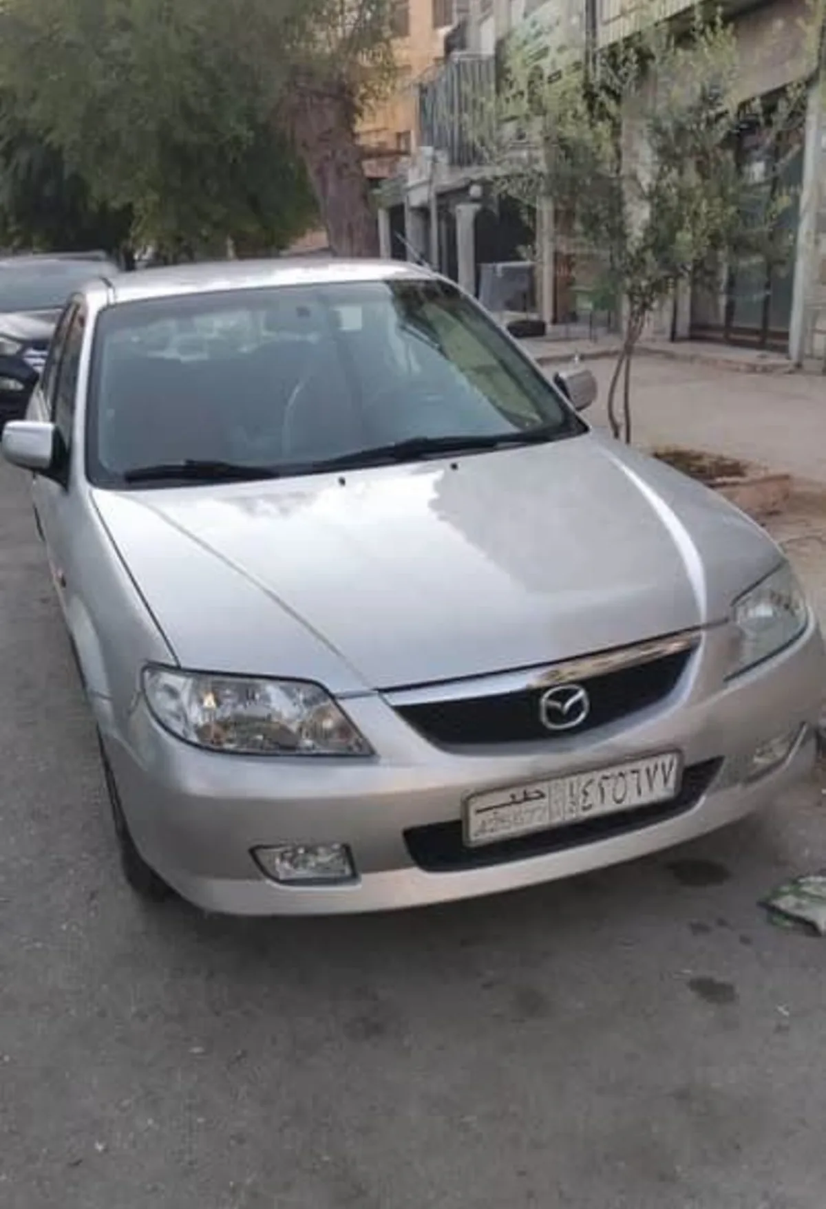مازدا 323 2001 - صورة 1