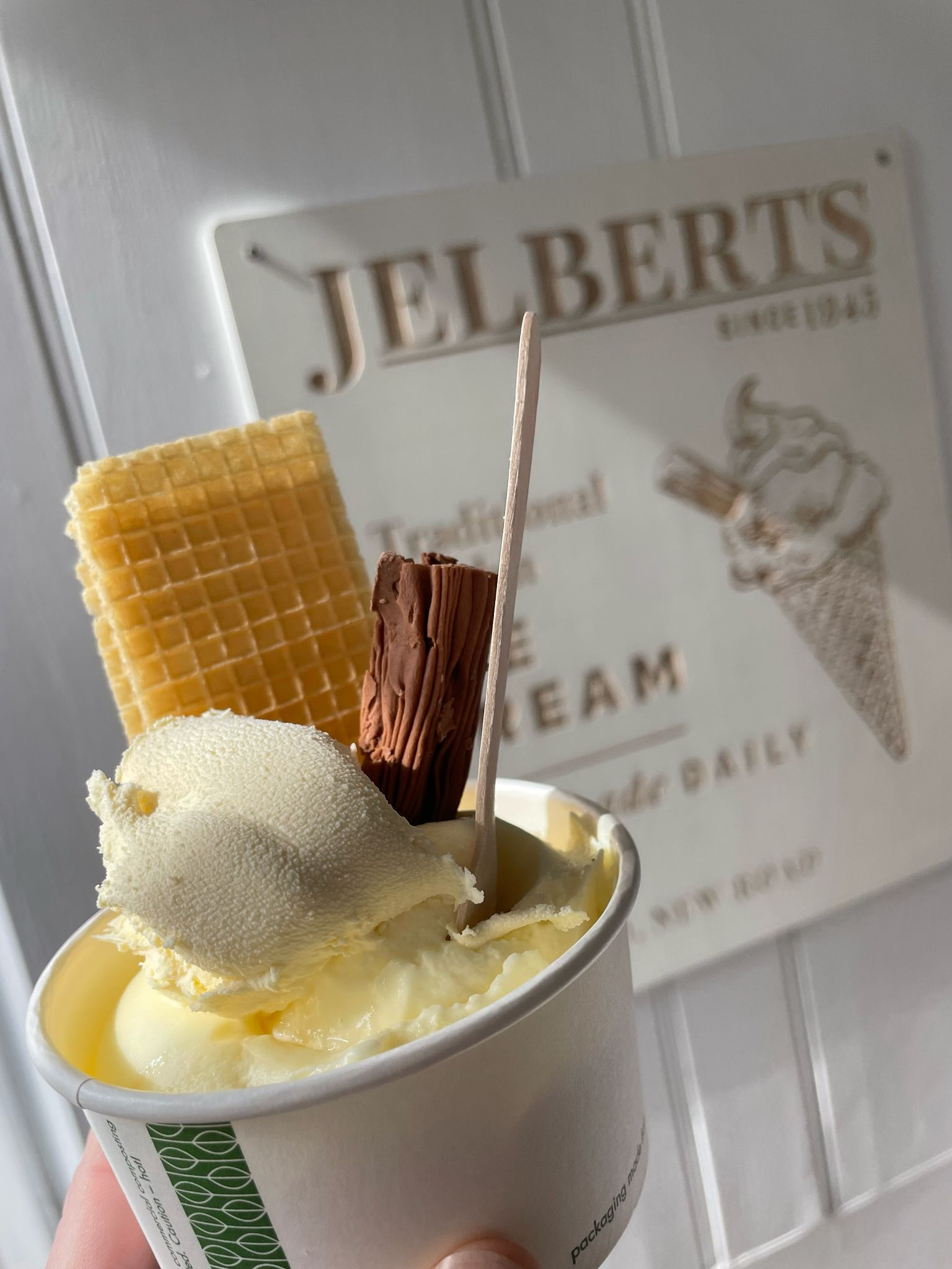 Jelbert's vanilla ice cream with a Flake and wafer