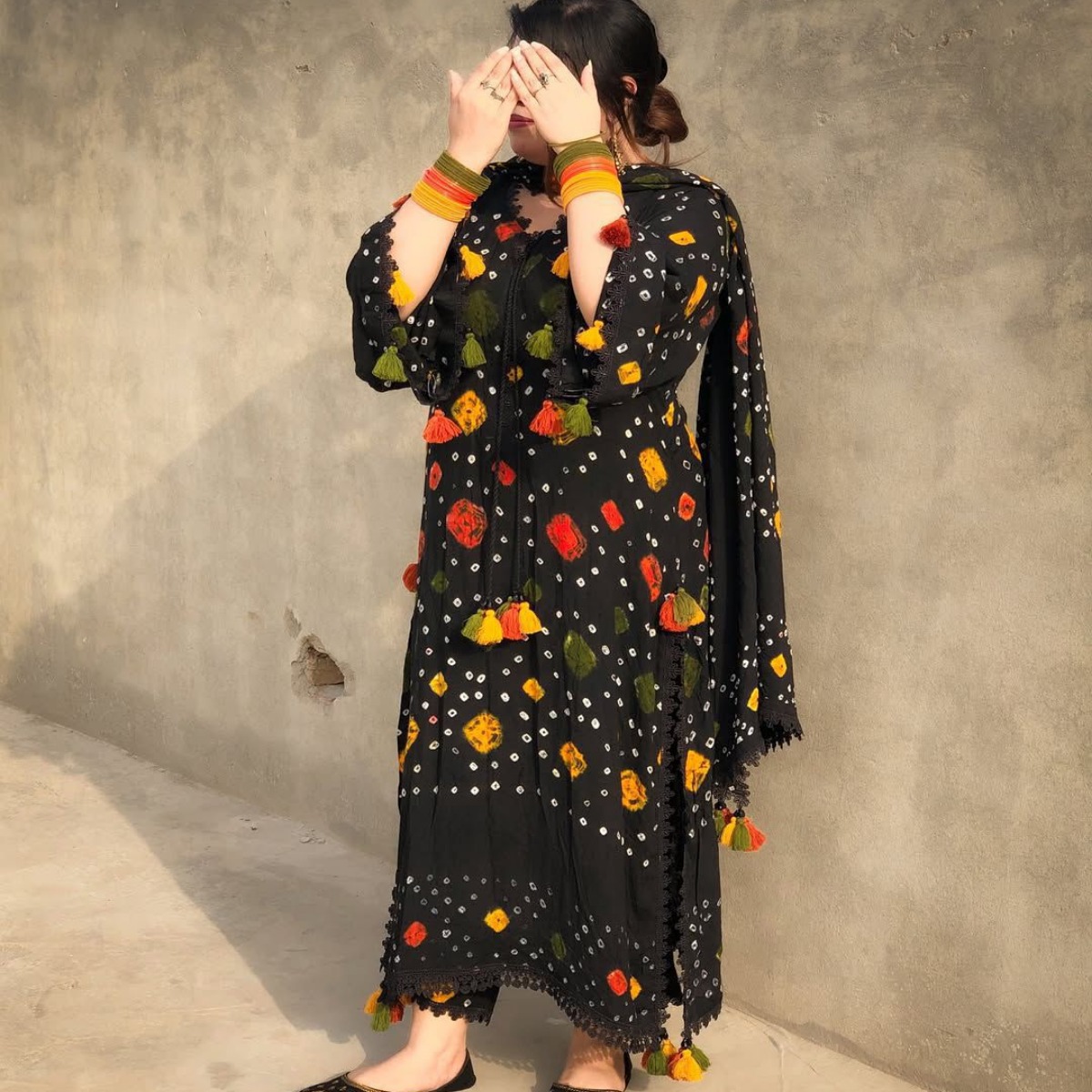 Traditional Hand-Dyed Rajasthani Chunri 3-Piece Unstitched Suit