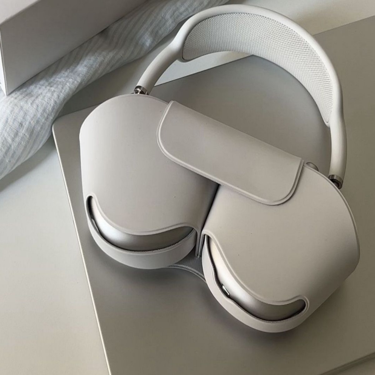 Wireless Over-Ear Headphones with Carry Case