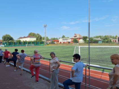 Активное долголетие: зарядка на свежем воздухе для пожилых людей