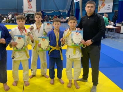 В Ливнах мичуринские спортсмены завоевали пять медалей