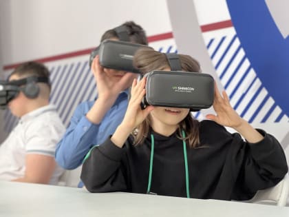 В Штабе общественной поддержки прошел виртуальный тур «Тайны солнечной системы»