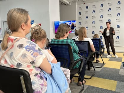 О детской возрастной психологии говорили с родителями в Штабе общественной поддержки