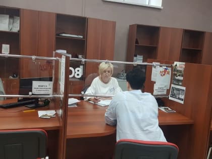 Мобильный налоговый офис посетили жители Уварово