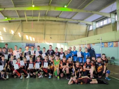 Волейболисты провели Рождественское первенство