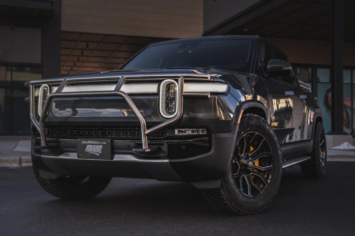 Rivian R1T custom build by Ernie's Custom Shop, photo 1 of 15