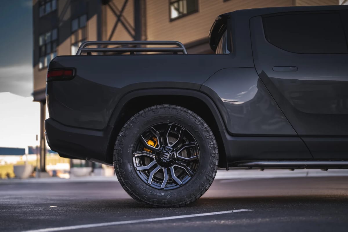 Rivian R1T custom build by Ernie's Custom Shop, photo 15 of 15