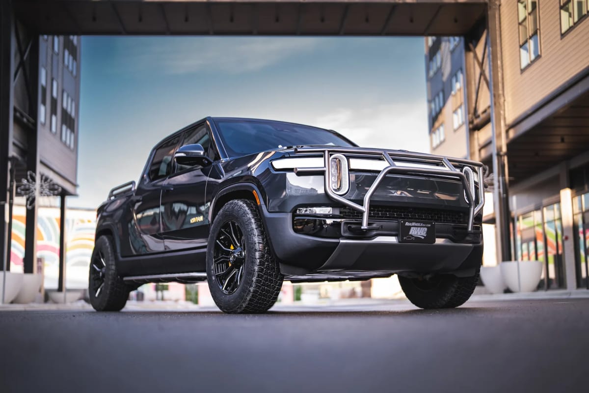 Rivian R1T custom build by Ernie's Custom Shop, photo 4 of 15