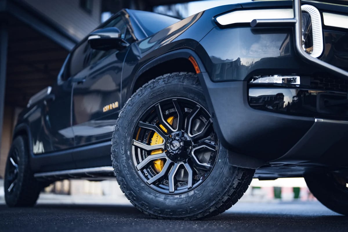 Rivian R1T custom build by Ernie's Custom Shop, photo 5 of 15