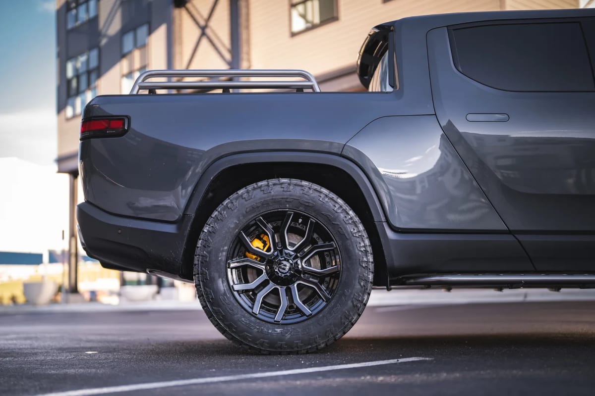 Rivian R1T custom build by Ernie's Custom Shop, photo 9 of 15