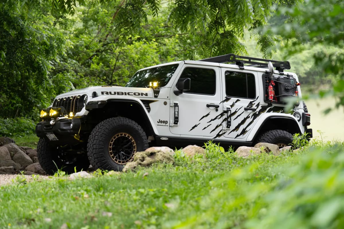 Jeep Wrangler 392 custom build by Ernie's Custom Shop, photo 30 of 52