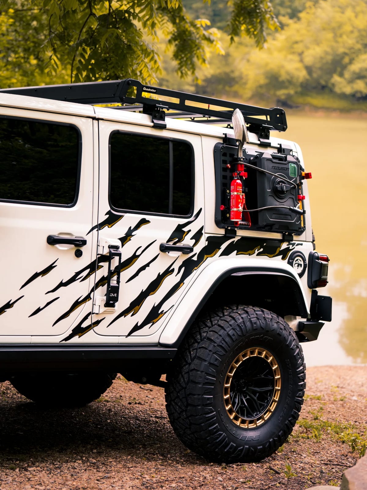 Jeep Wrangler 392 custom build by Ernie's Custom Shop, photo 31 of 52