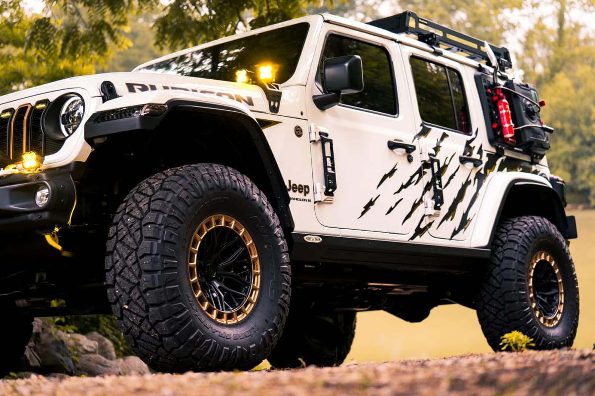 Jeep Wrangler 392 custom build by Ernie's Custom Shop, photo 42 of 52