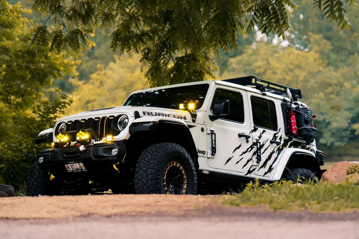 Jeep Wrangler 392 custom build by Ernie's Custom Shop, photo 51 of 52