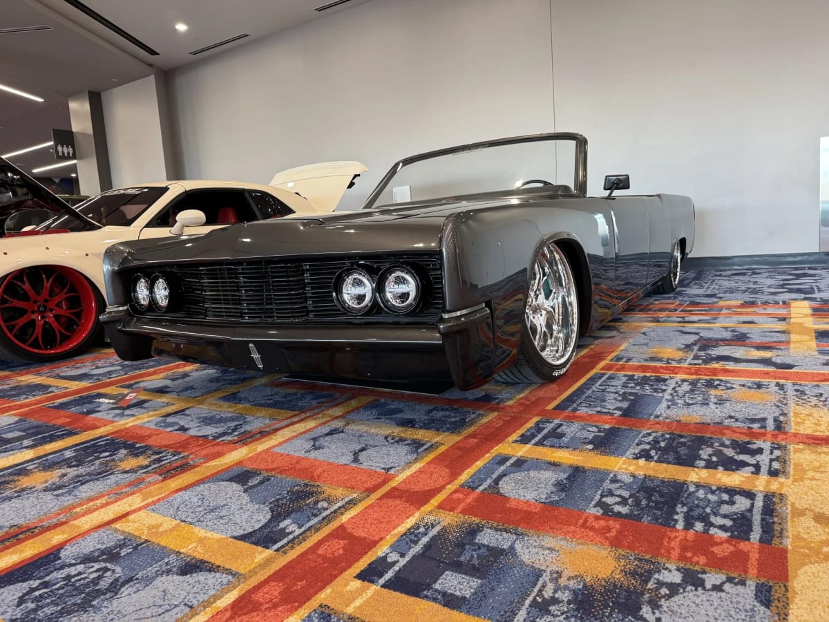 Lincoln Continental custom build by Ernie's Custom Shop, photo 2 of 9